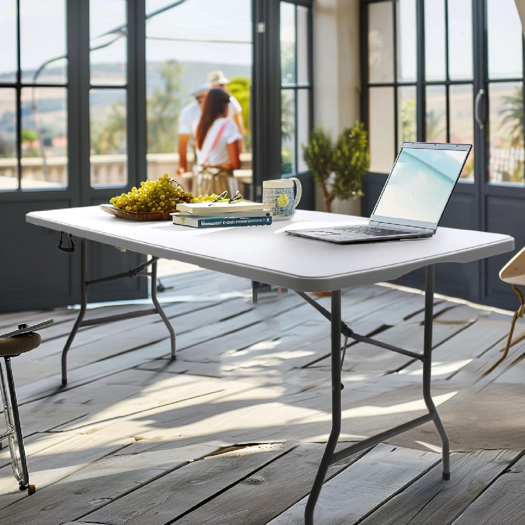 6FT Folding Picnic Table with Tablecloth E1365